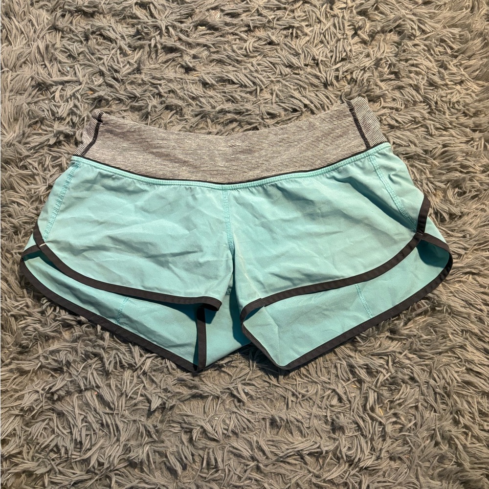 ⭐️lululemon speed-up shorts 2.5”